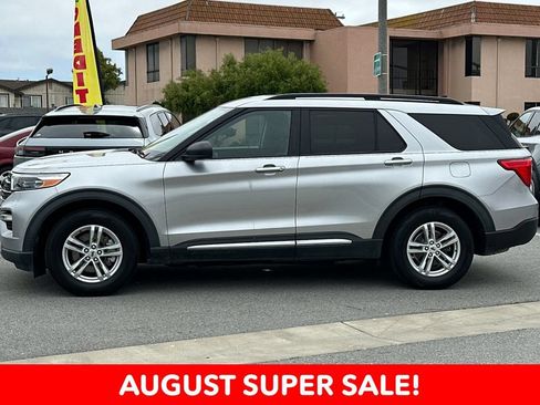 Used 2021 Ford Explorer XLT w/ Equipment Group 202A RWD image 6