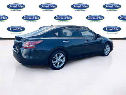 Used 2014 Nissan Altima 2.5 SV w/ Convenience Package image 8