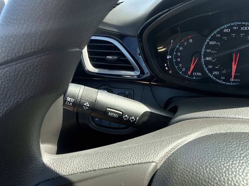 Used 2022 Chevrolet Spark LT FWD image 31