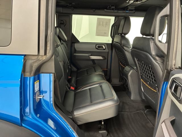 Used 2023 Ford Bronco Badlands w/ Sasquatch Package AWD/4WD image 16