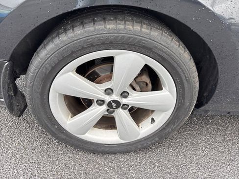 Used 2014 Ford Mustang GT image 9