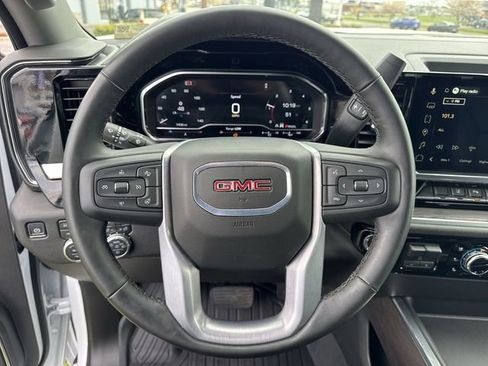 Used 2025 GMC Sierra 2500 SLT image 16