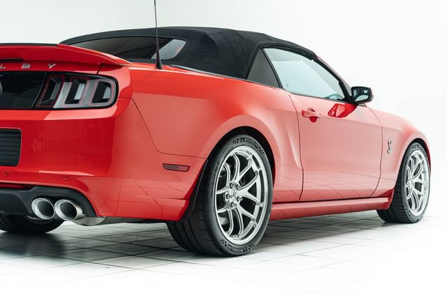 Used 2013 Ford Mustang Shelby GT500 RWD image 14