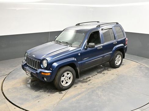 Used 2004 Jeep Liberty Limited w/ Trailer Tow Group image 30