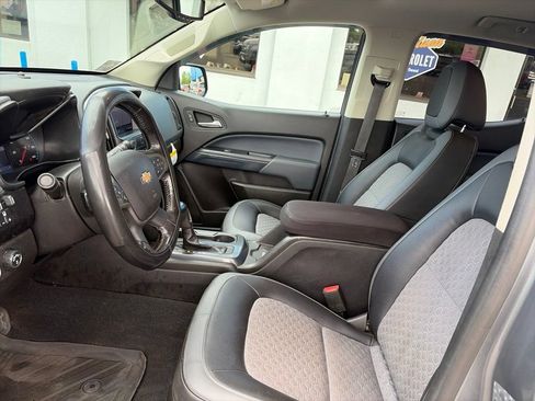 Used 2020 Chevrolet Colorado Z71 AWD/4WD image 14