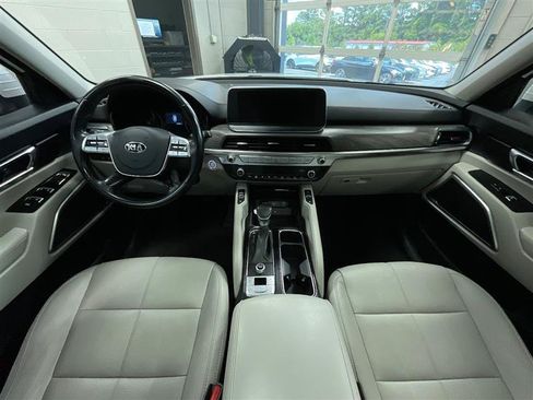 Used 2020 Kia Telluride EX w/ Towing Package FWD image 26
