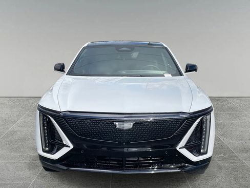 New 2026 Cadillac Lyriq Sport image 8