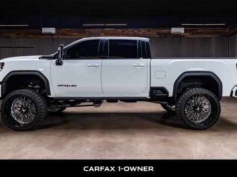 Used 2024 GMC Sierra 2500 AT4 w/ AT4 Preferred Package image 5