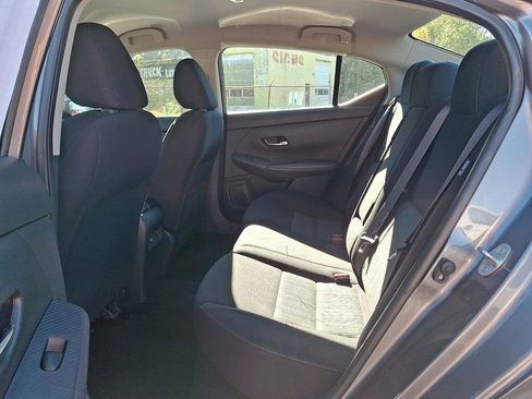 Used 2022 Nissan Sentra SV image 10