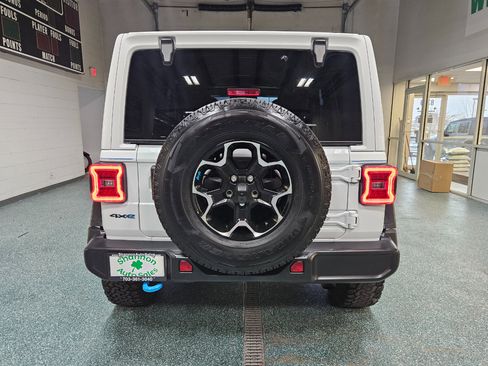 Used 2021 Jeep Wrangler Unlimited Rubicon 4xe w/ Cold Weather Group image 8