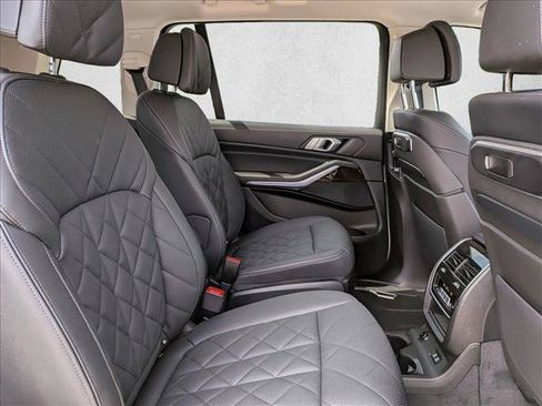 Certified 2024 BMW X7 xDrive40i w/ Climate Comfort Package AWD/4WD image 22