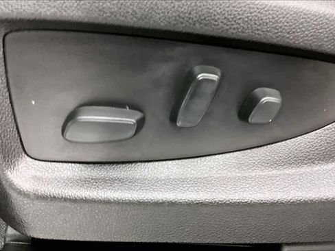 Used 2018 GMC Yukon SLT w/ Open Road Package image 33