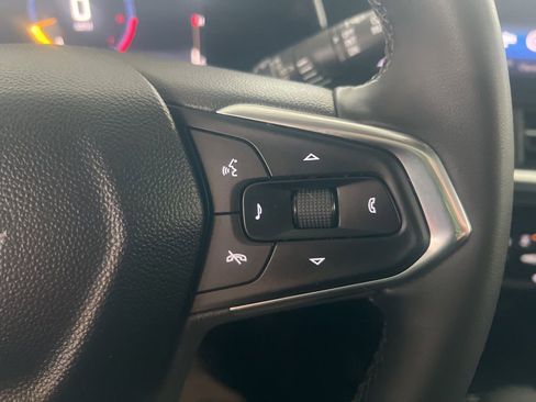 Used 2024 Chevrolet Trax ACTIV w/ Sunroof Package image 59