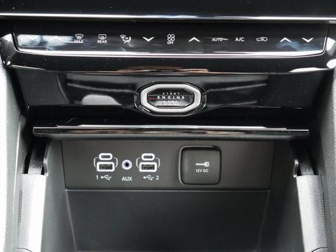 New 2026 Jeep Grand Cherokee Limited image 17