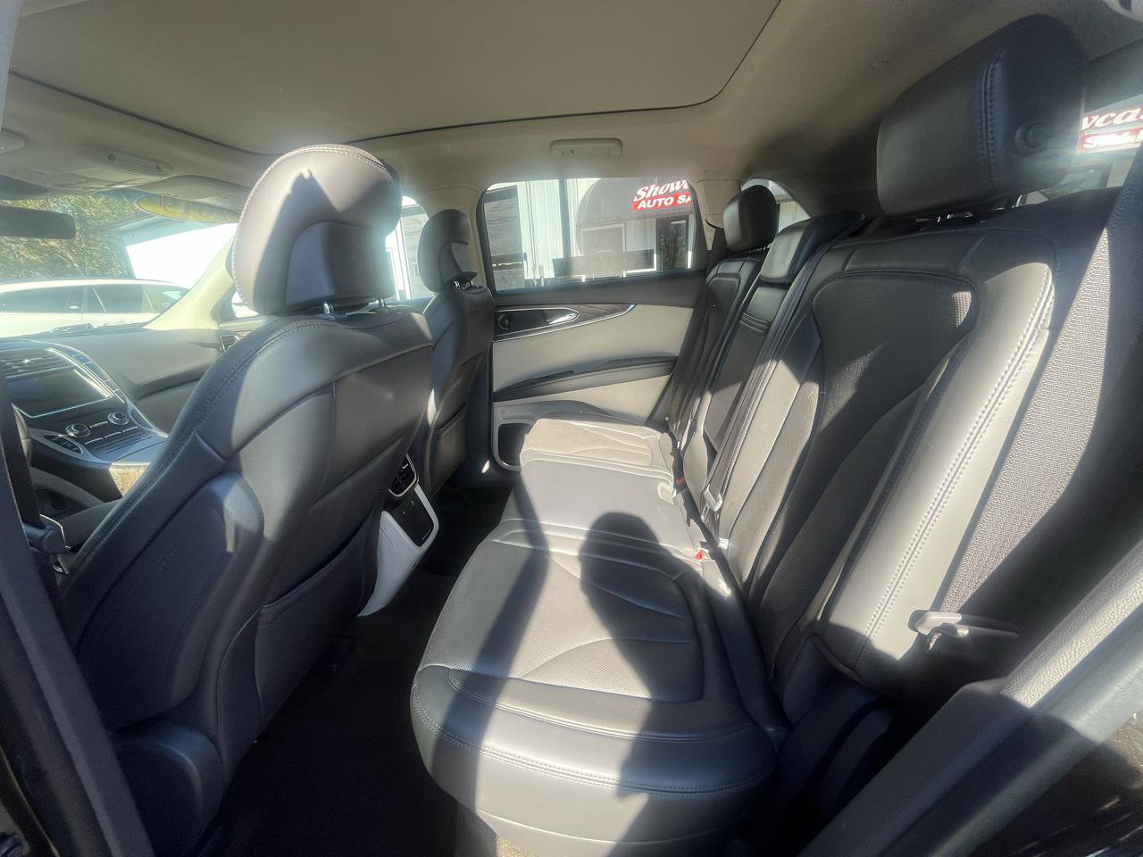 Used 2019 Lincoln Nautilus Reserve AWD/4WD image 16