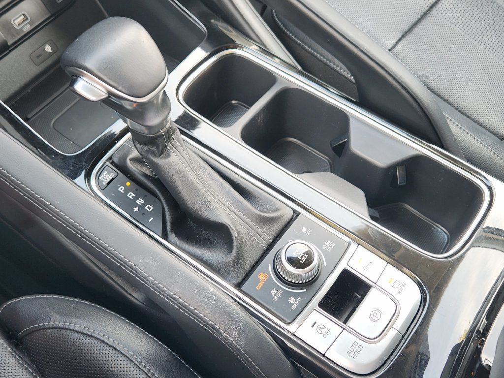 Used 2022 Kia Telluride SX w/ Nightfall Edition Package AWD/4WD image 9