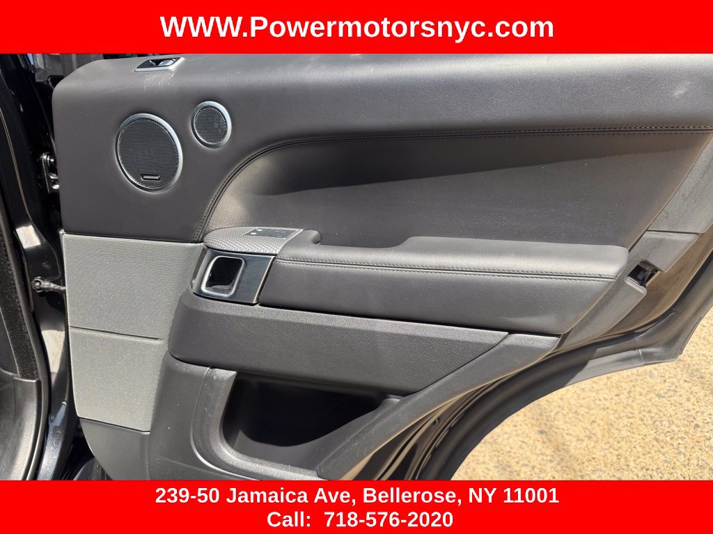 Used 2022 Land Rover Range Rover Sport HST AWD/4WD image 32