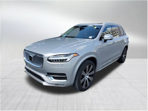 Certified 2023 Volvo XC90 B6 Ultimate w/ Protection Package Premier image 2