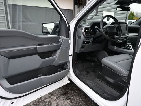 Used 2024 Ford F150 Lightning Pro image 17