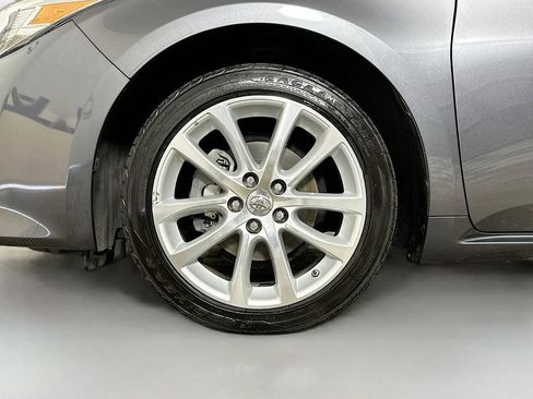 Used 2013 Toyota Avalon Limited FWD image 39