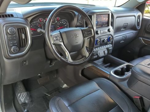 Used 2021 Chevrolet Silverado 1500 LT Trail Boss w/ Convenience Package II AWD/4WD image 10