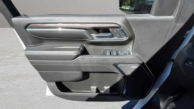 Used 2024 Chevrolet Silverado 2500 LTZ w/ LTZ Premium Package AWD/4WD image 17