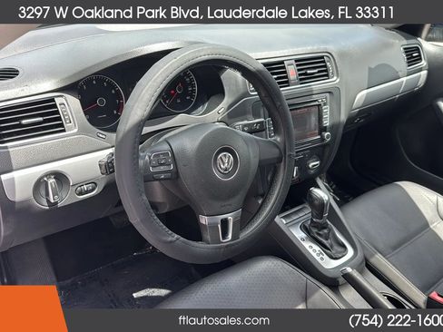 Used 2014 Volkswagen Jetta SE FWD image 22