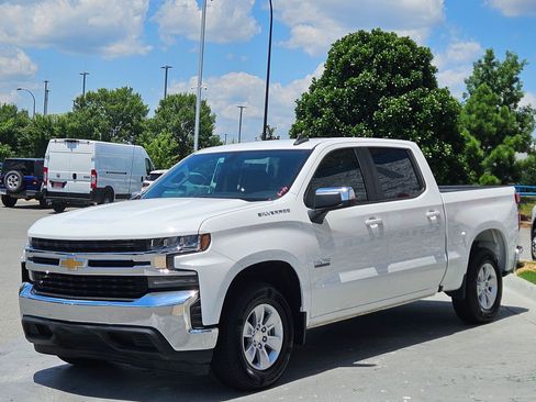 Used 2020 Chevrolet Silverado 1500 LT w/ Texas Edition RWD image 3