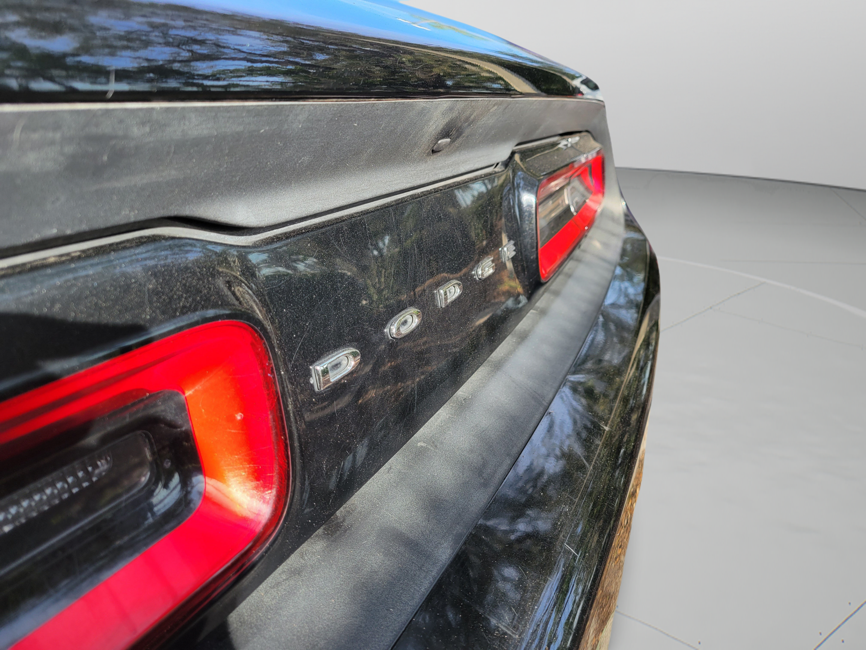 Used 2016 Dodge Challenger SXT RWD image 6