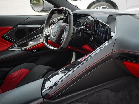 Used 2023 Chevrolet Corvette Z06 w/ Z07 Performance Package image 33