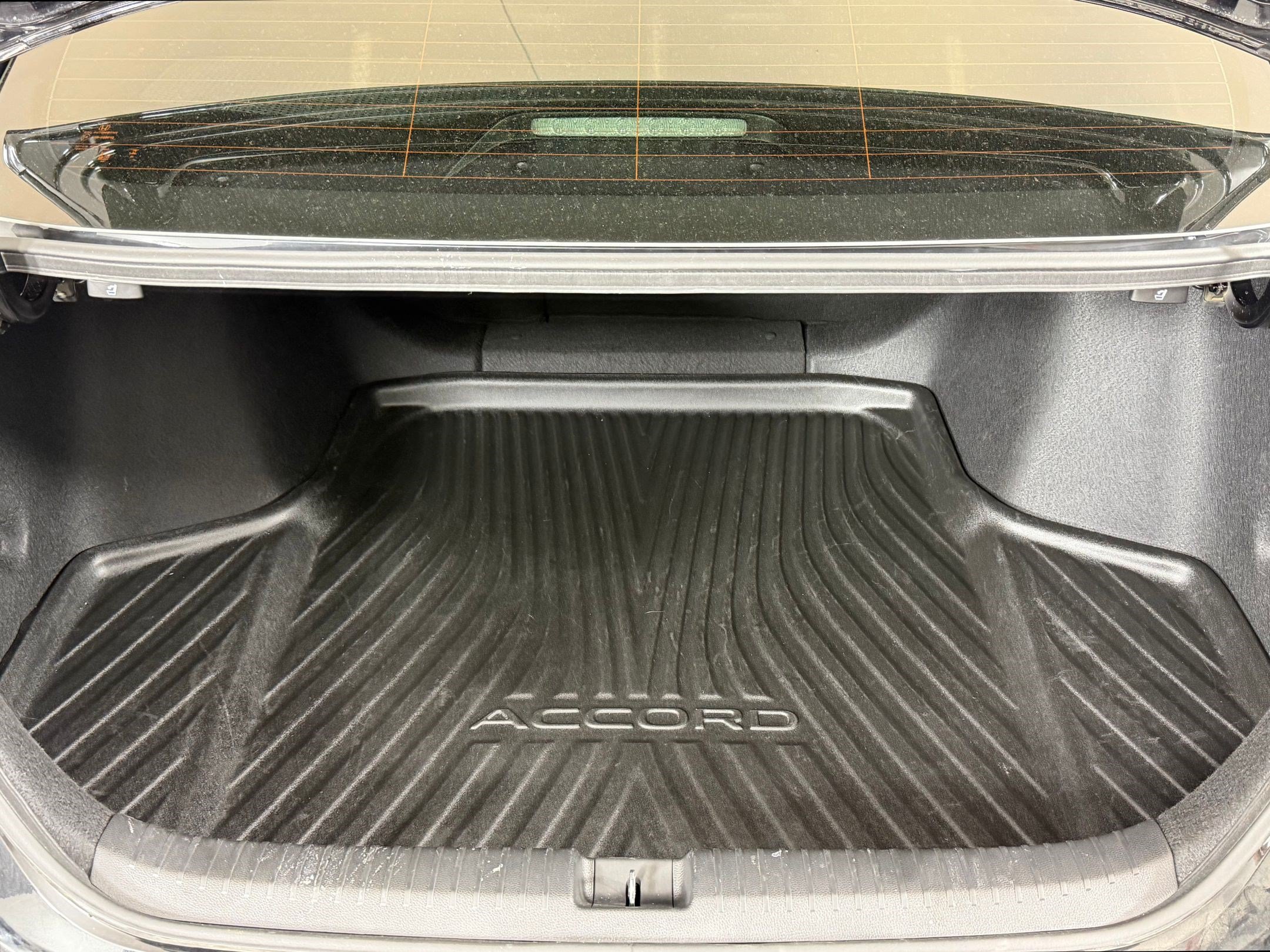 Used 2025 Honda Accord Sport image 25