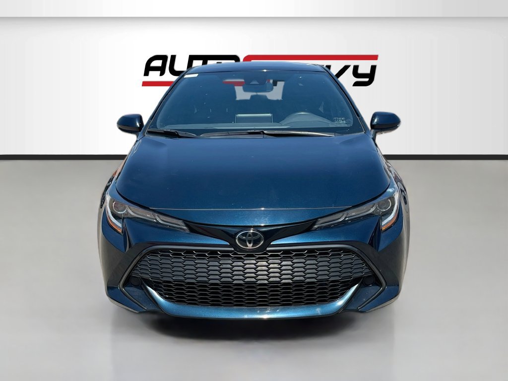 Used 2022 Toyota Corolla SE FWD image 2