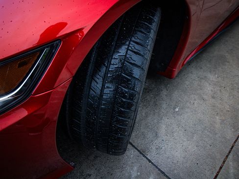 Used 2017 Acura NSX AWD/4WD image 13