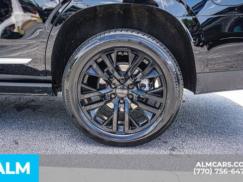 Used 2026 GMC Yukon Denali w/ Sun & Power Step Package AWD/4WD image 16