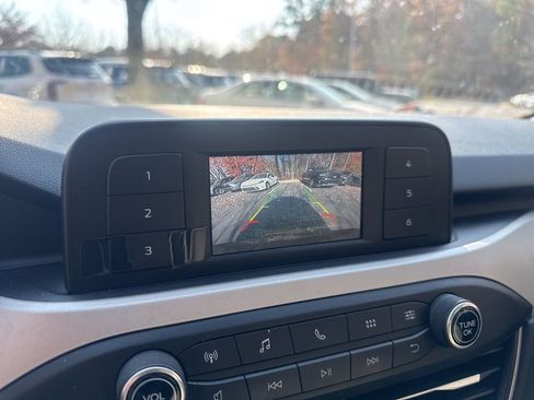 Used 2021 Ford Escape S image 5