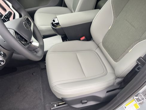 New 2026 Volvo EX30 Cross Country Ultra image 14