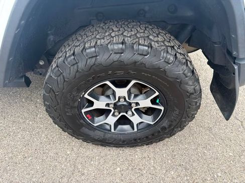 Used 2020 Jeep Wrangler Unlimited Rubicon AWD/4WD image 11