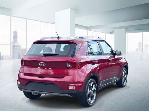 Used 2023 Hyundai Venue SEL w/ Cargo Package FWD image 4