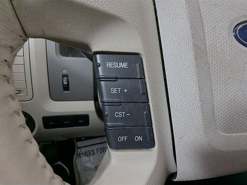 Used 2008 Ford Escape XLT image 11