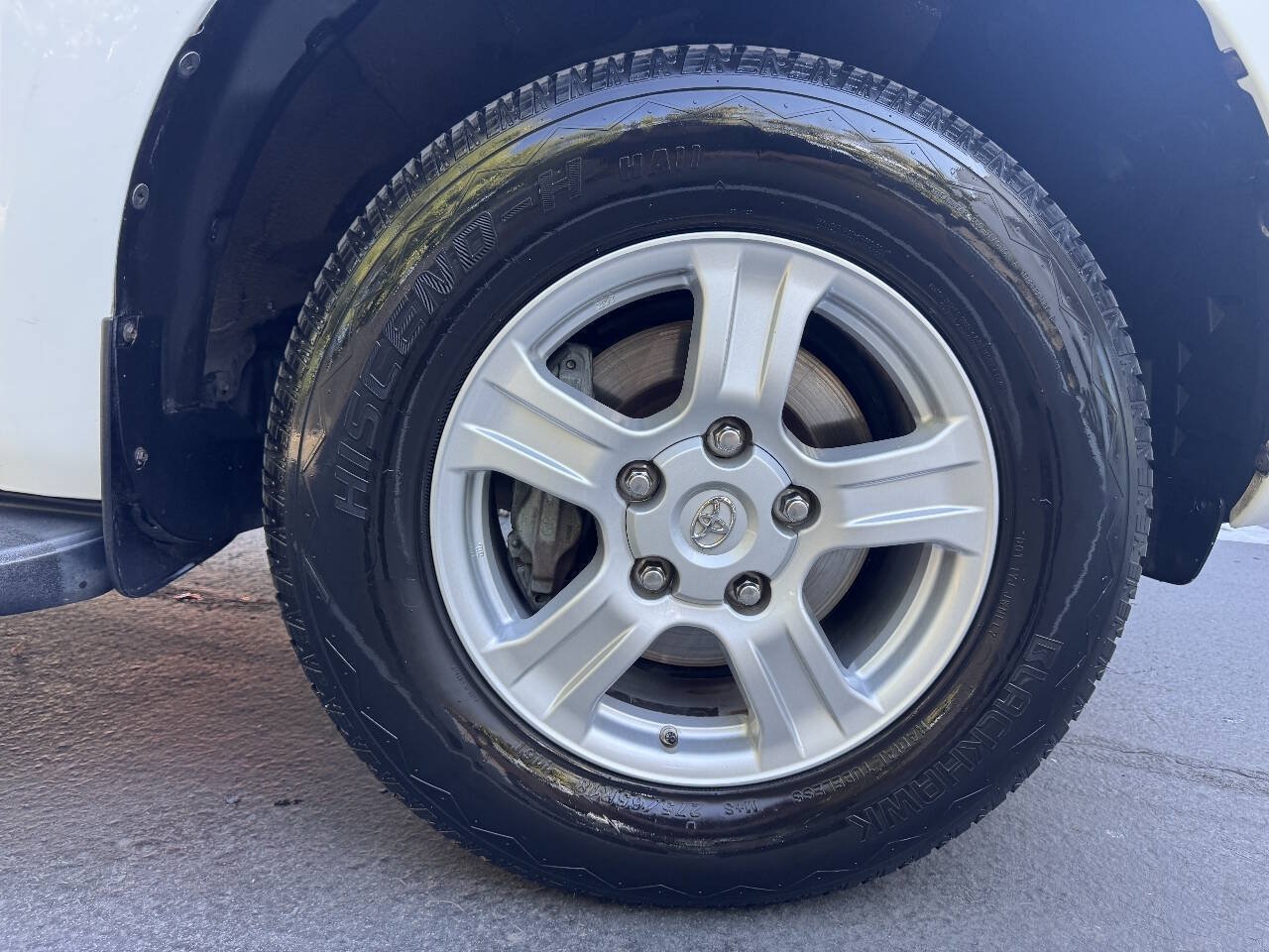 Used 2016 Toyota Sequoia SR5 AWD/4WD image 23