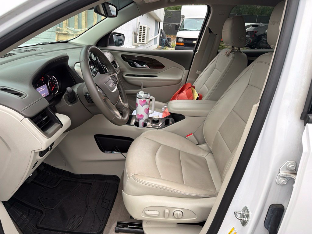 Used 2019 GMC Terrain Denali w/ Advanced Safety Package AWD/4WD image 8