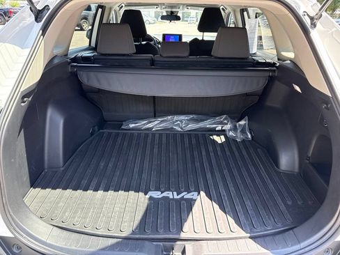 Used 2024 Toyota RAV4 XLE FWD image 19