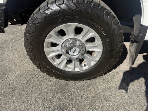 Used 2020 Ford F350 XLT w/ XLT Value Package AWD/4WD image 22