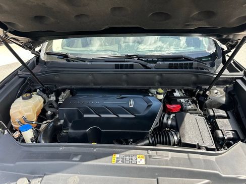 Used 2016 Lincoln MKX Reserve w/ Technology Package FWD image 48