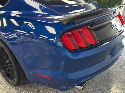 Used 2017 Ford Mustang GT w/ GT Performance Package RWD image 34