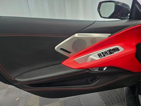 Used 2024 Chevrolet Corvette Stingray Premium Conv image 19