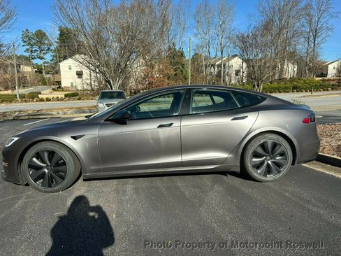 Used 2022 Tesla Model S AWD image 9