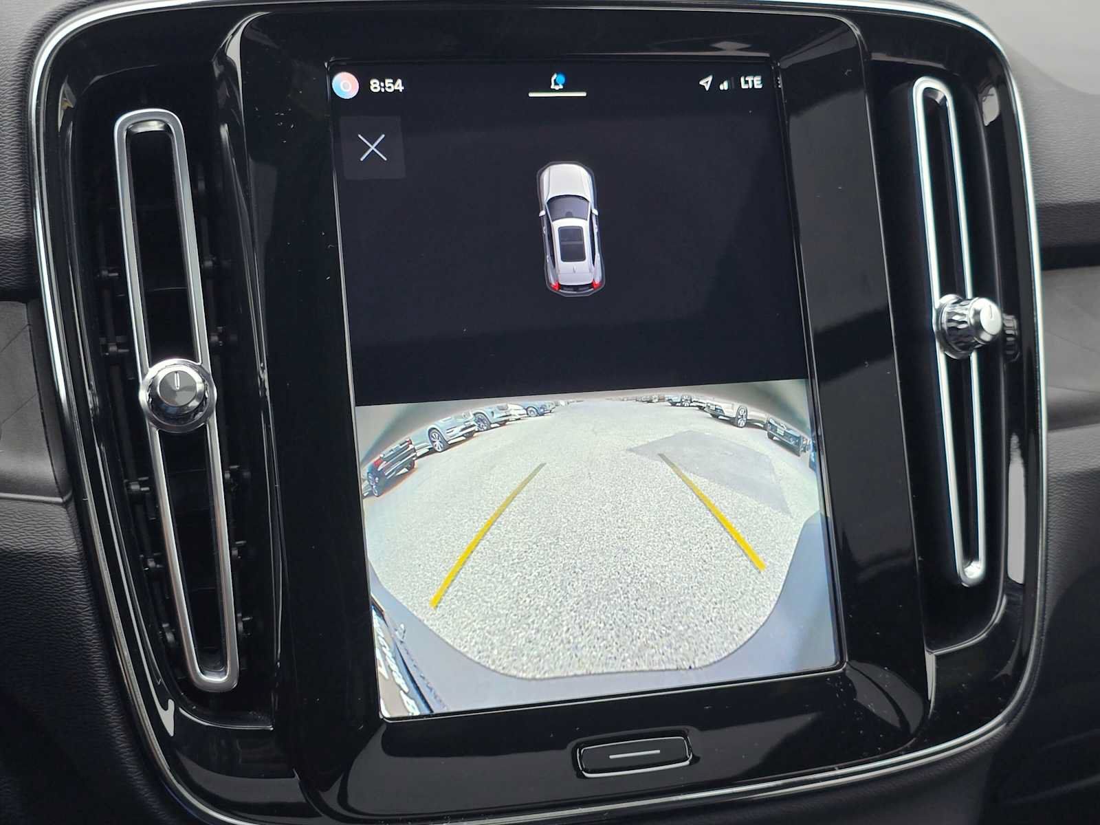 Used 2023 Volvo XC40 Recharge Ultimate AWD/4WD image 26