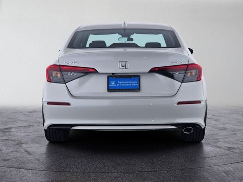 Used 2023 Honda Civic Sport image 4