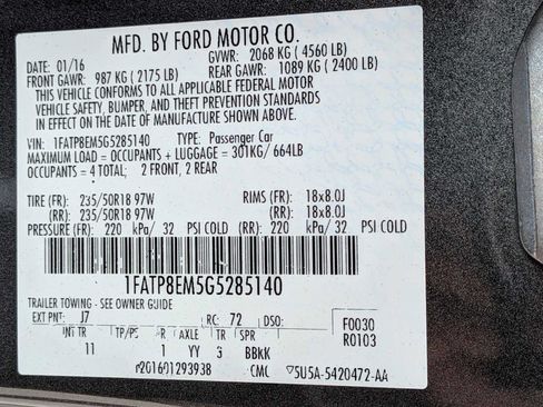 Used 2016 Ford Mustang Convertible w/ Equipment Group 051A RWD image 28